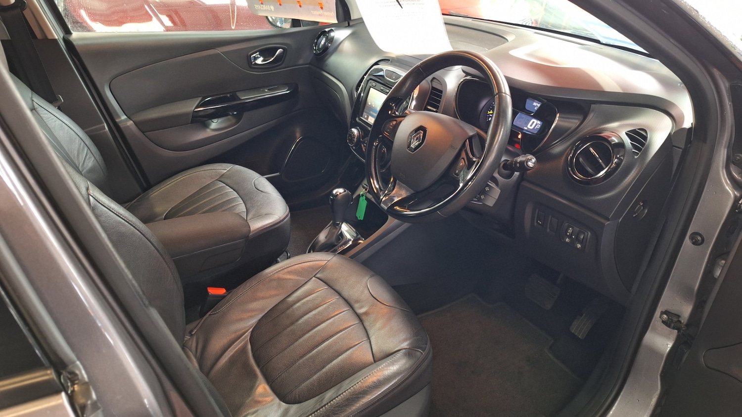 Used Renault Captur 2015 for sale - 76172299: Photo 6