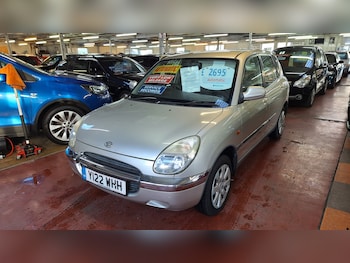 Used Daihatsu Sirion 2001 for sale - 76696682: Photo
