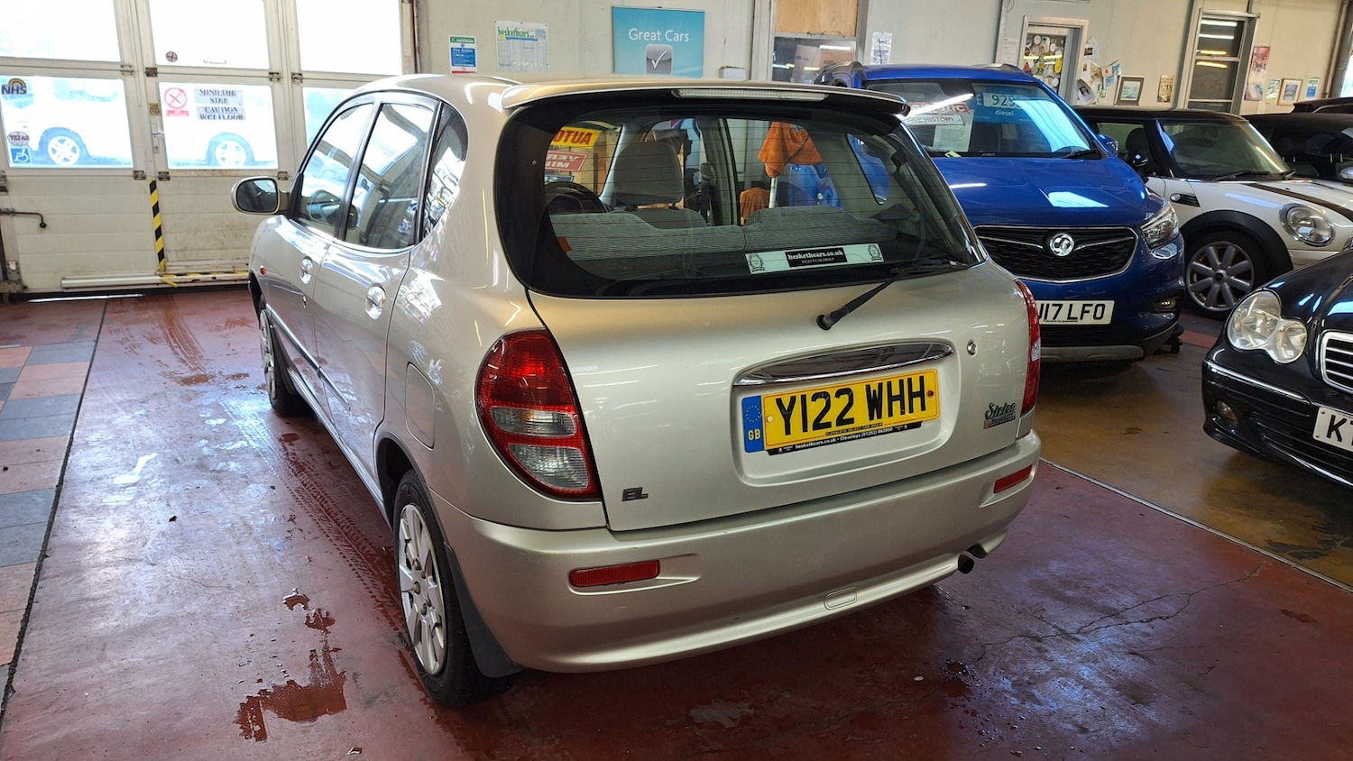 Used Daihatsu Sirion 2001 for sale - 76696682: Photo 5