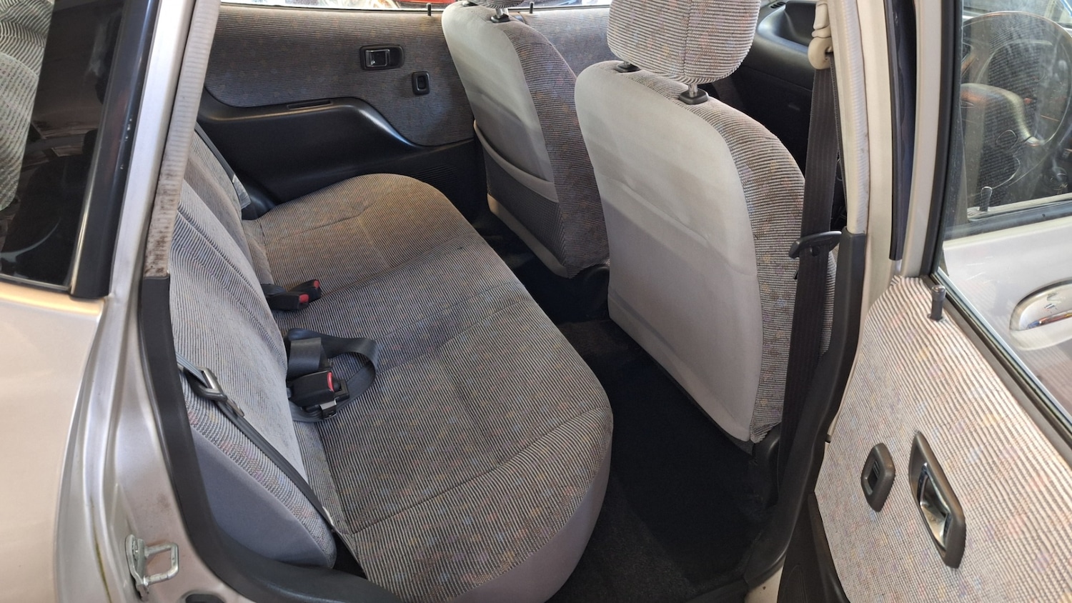 Used Daihatsu Sirion 2001 for sale - 76696682: Photo 7