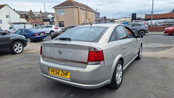 Used Vauxhall Vectra 2006 for sale - 71838683: Photo 4
