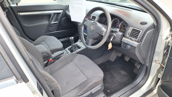 Used Vauxhall Vectra 2006 for sale - 71838683: Photo 6