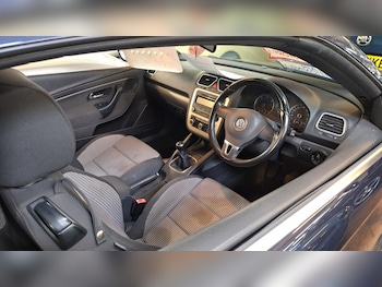 Used Volkswagen EOS 2010 for sale - 76480033: Photo