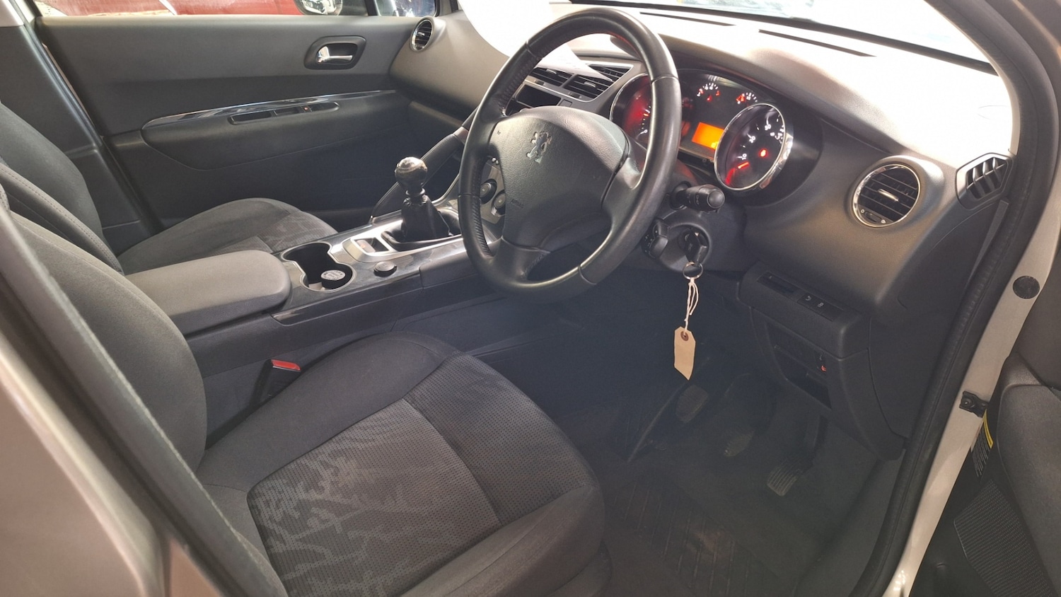 Used Peugeot 3008 2013 for sale - 77159253: Photo 6