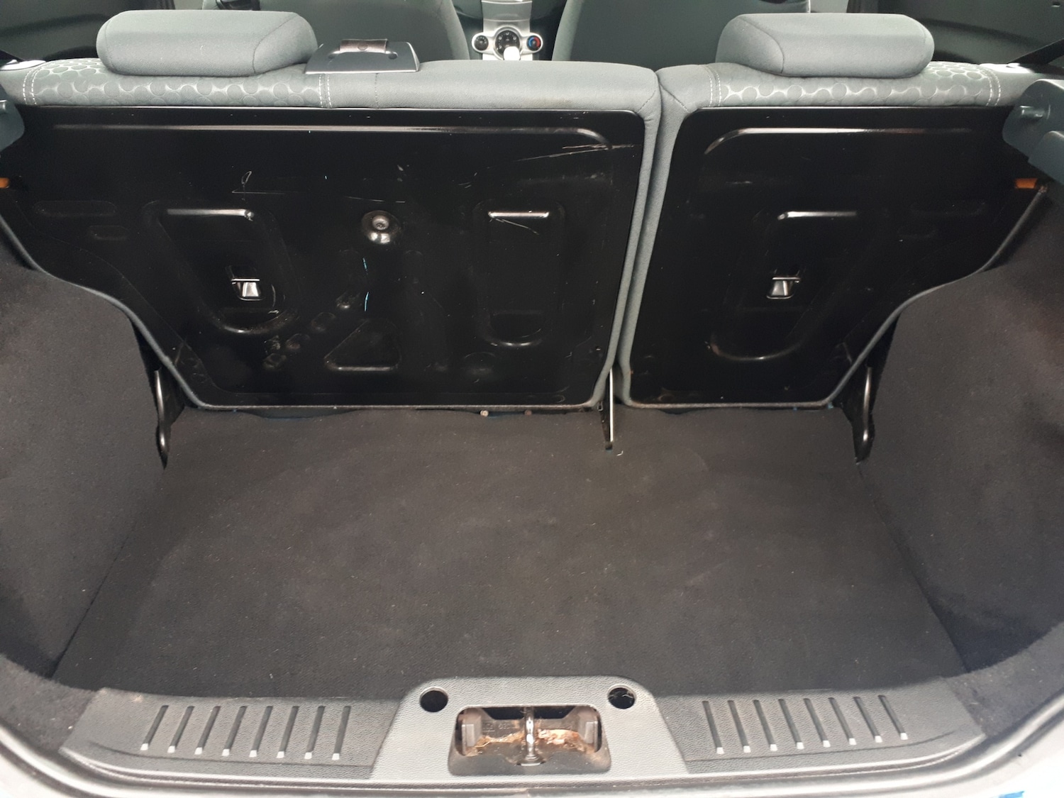 Used Ford Fiesta 2011 for sale - 76479652: Photo 8