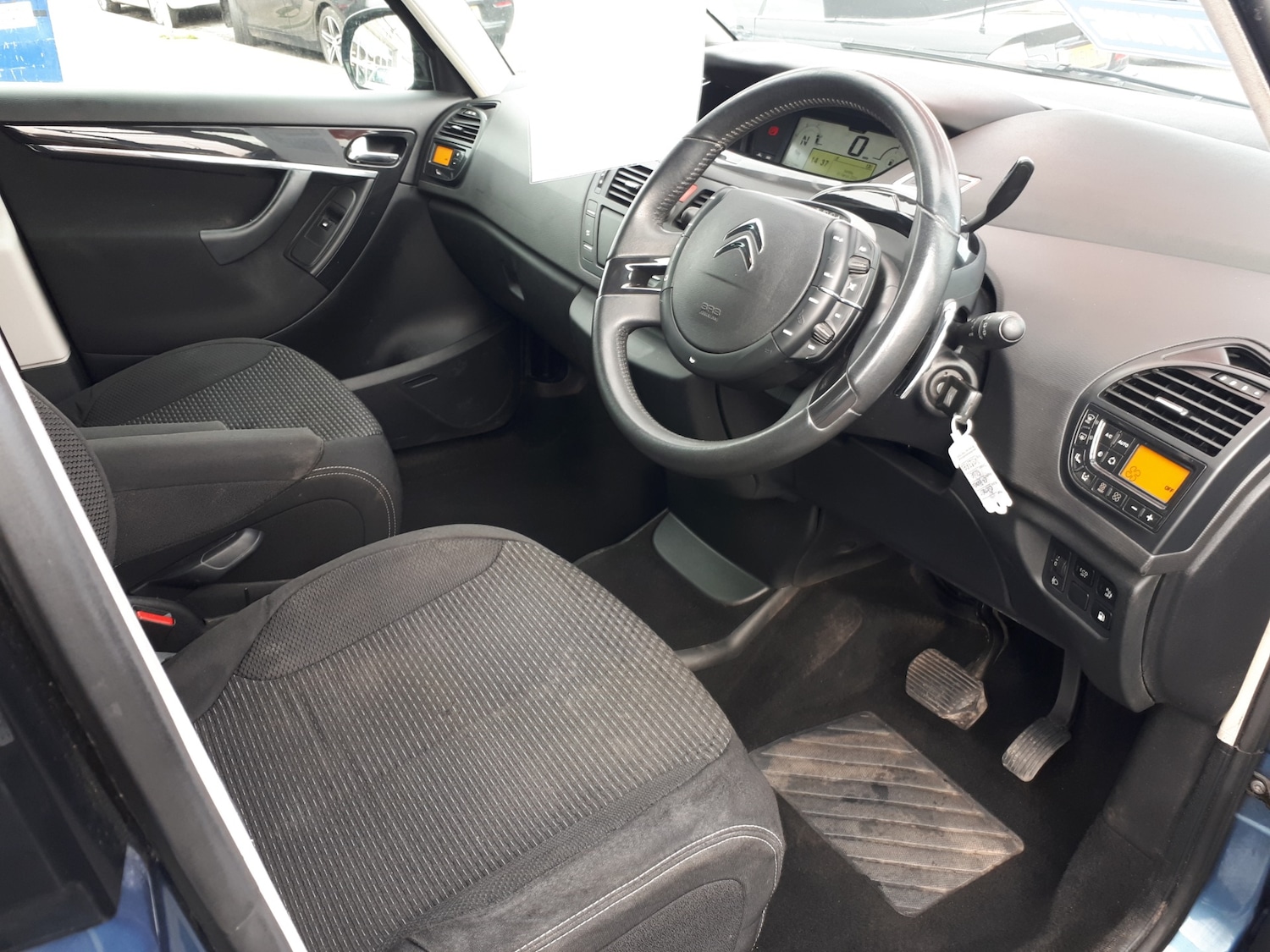 Used Citroen C4 Picasso 2013 for sale - 76479514: Photo 6