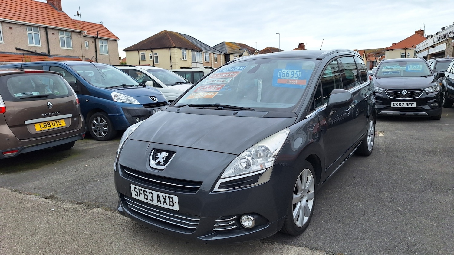 Used Peugeot 5008 2013 for sale - 76663332: Photo 2