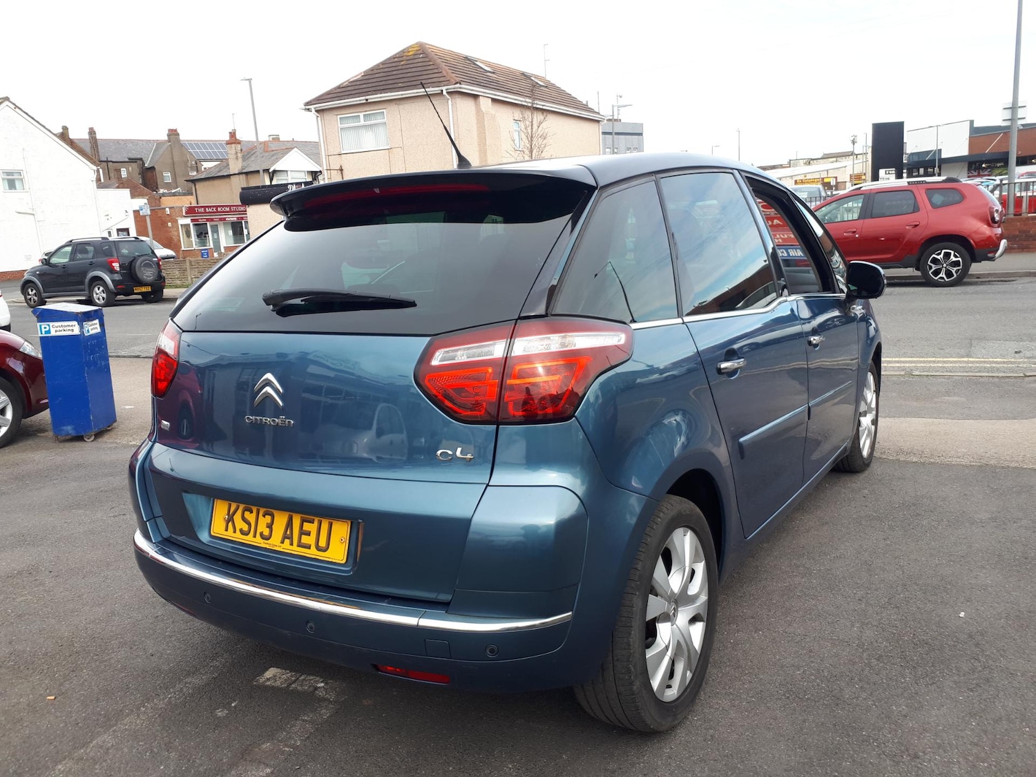 Vehicle 4