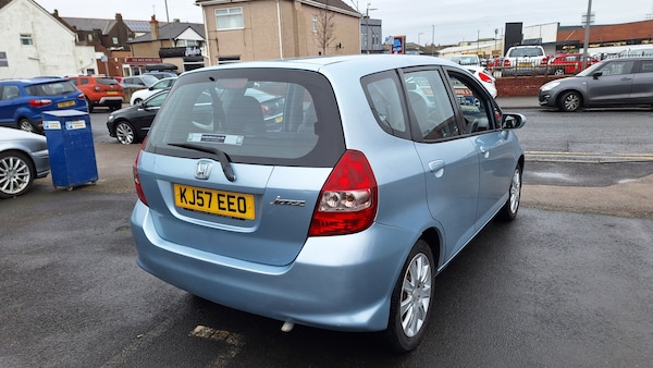 Used Honda Jazz 2007 for sale - 69711861: Photo 4