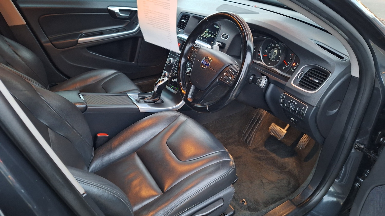 Used Volvo V60 2015 for sale - 76505149: Photo 6