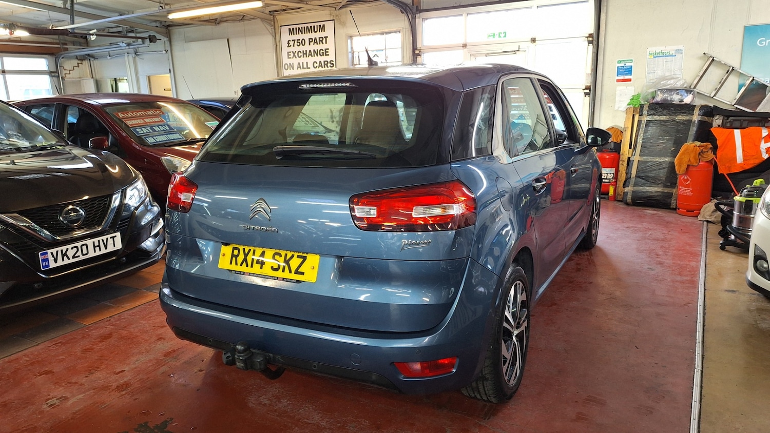 Used Citroen C4 Picasso 2014 for sale - 76940527: Photo 4