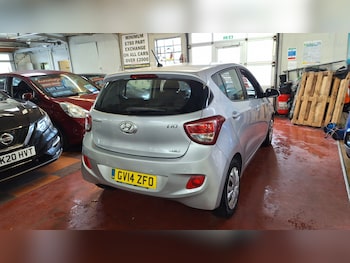 Used Hyundai i10 2014 for sale - 76719094: Photo
