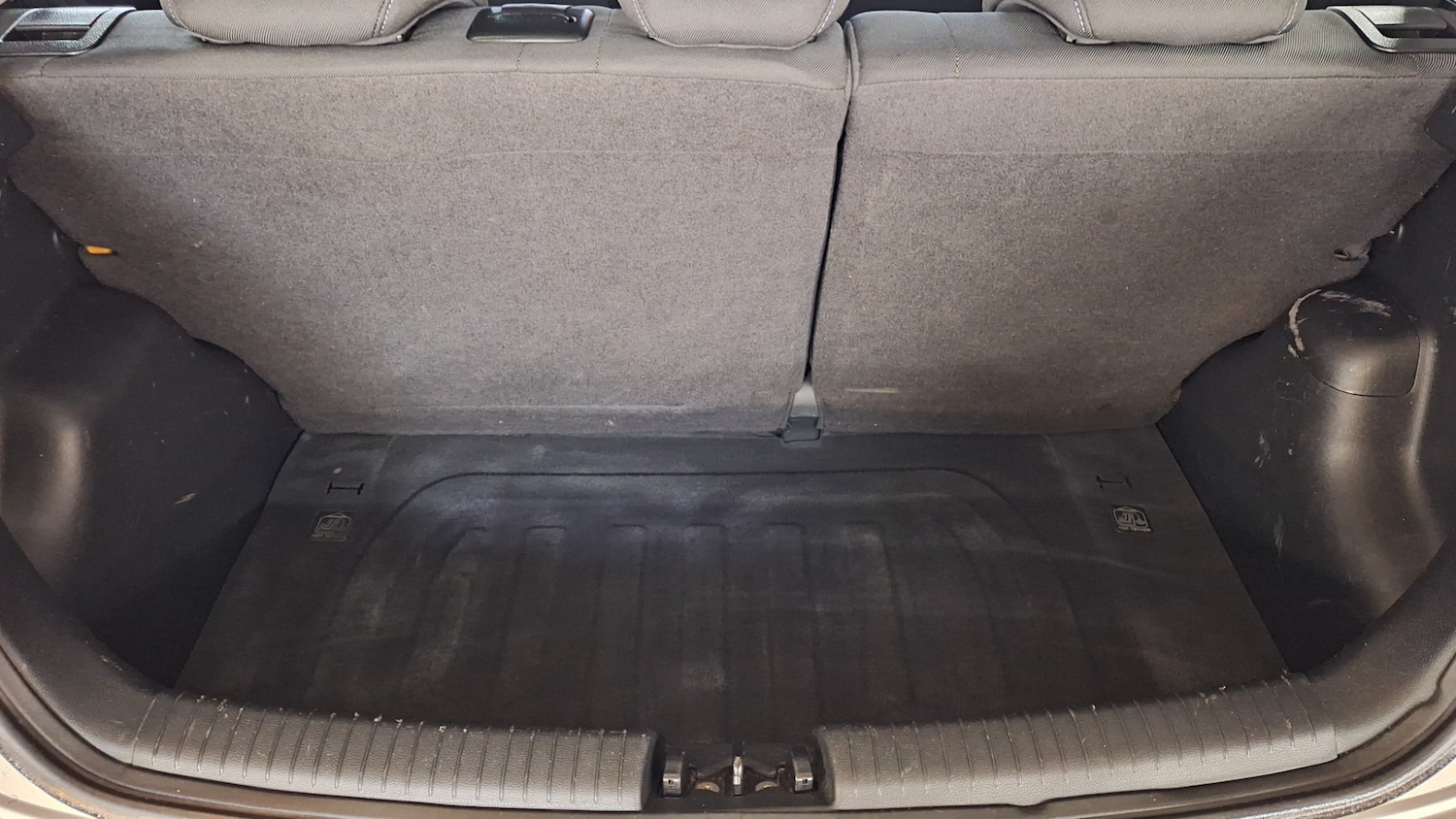 Used Hyundai i10 2014 for sale - 76719094: Photo 8