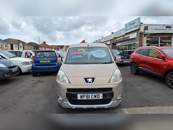 Used Peugeot Partner Tepee 2011 for sale - 79606407: Photo
