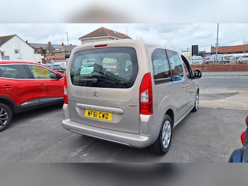 Used Peugeot Partner Tepee 2011 for sale - 79606407: Photo