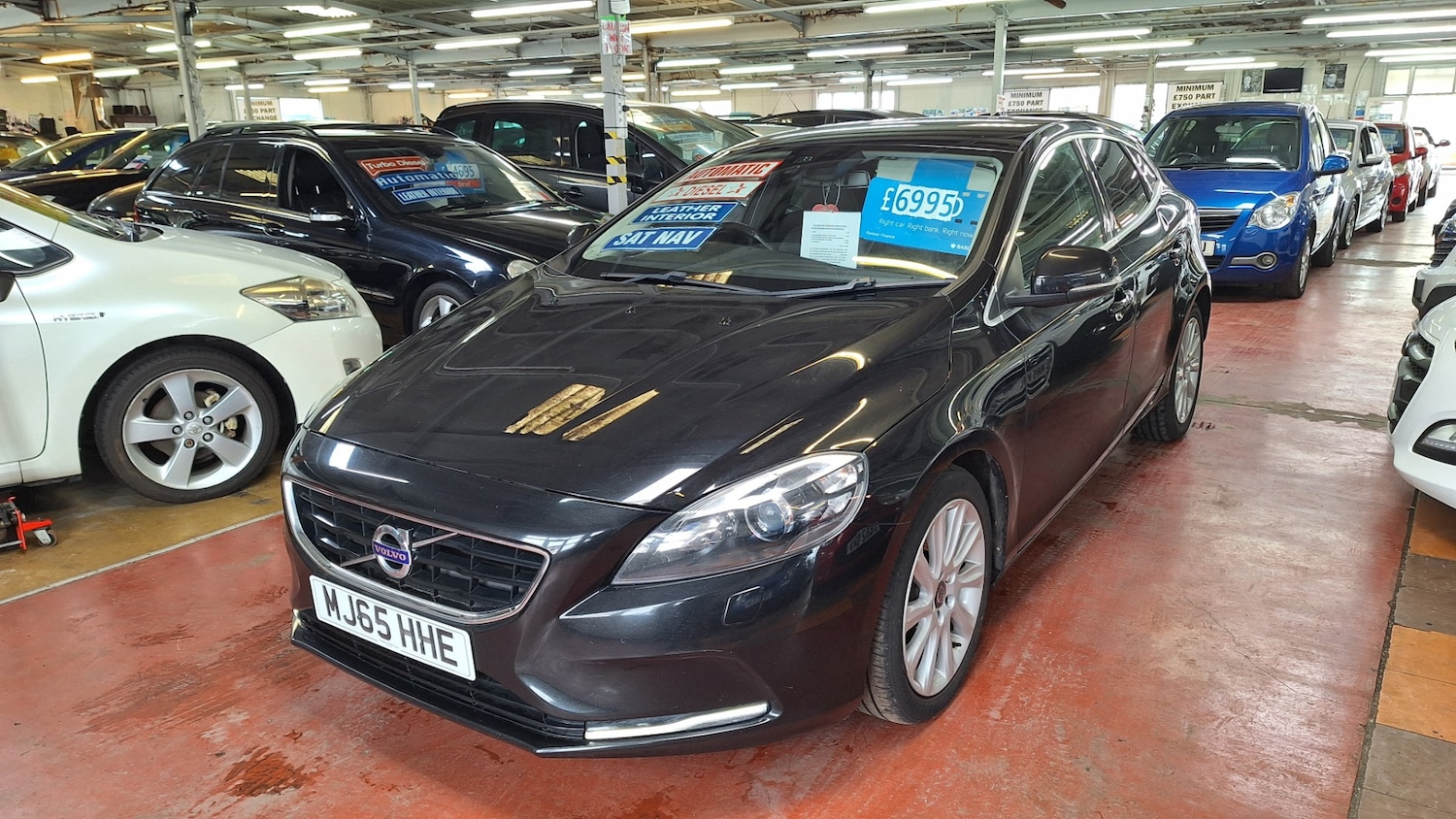 Used Volvo V40 2015 for sale - 78131459: Photo 2