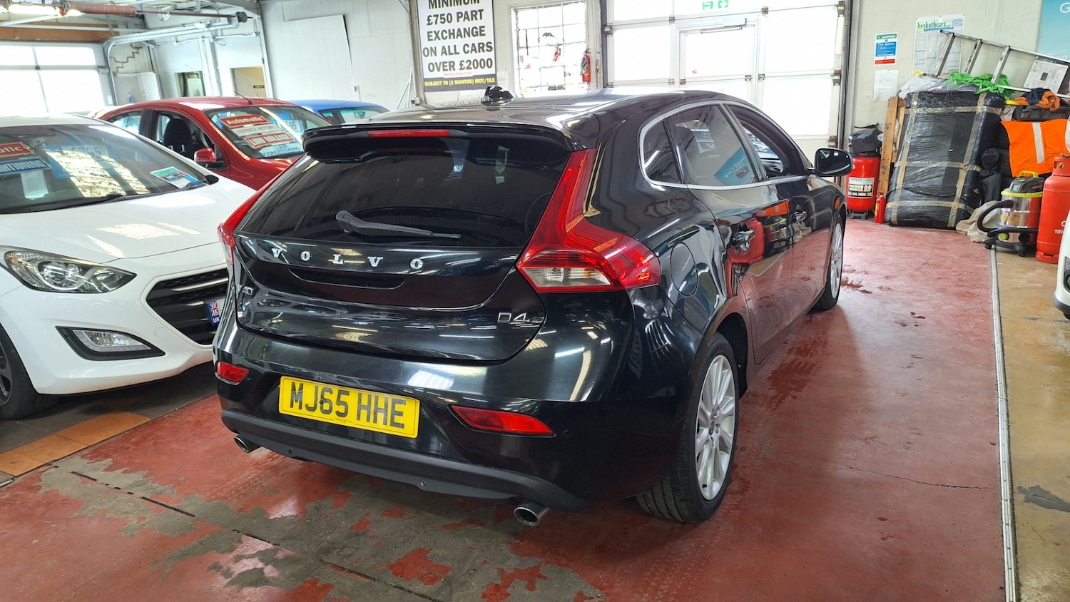 Used Volvo V40 2015 for sale - 78131459: Photo 4