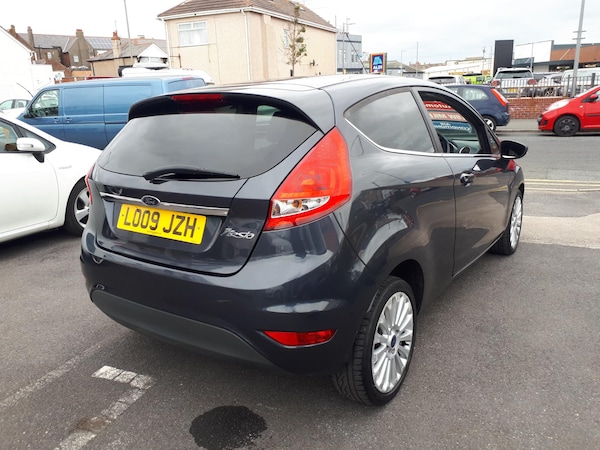 Used Ford Fiesta 2009 for sale - 66162287: Photo 4