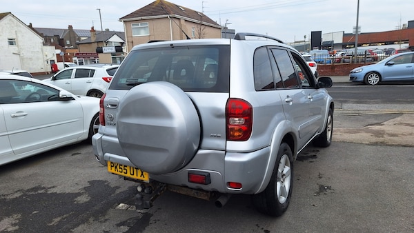 Used Toyota RAV4 2005 for sale - 73342390: Photo 4