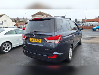 Used Ssangyong Turismo 2017 for sale - 76449685: Photo