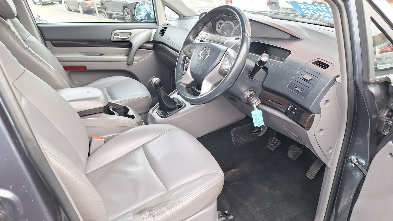 Used Ssangyong Turismo 2017 for sale - 76449685: Photo 6