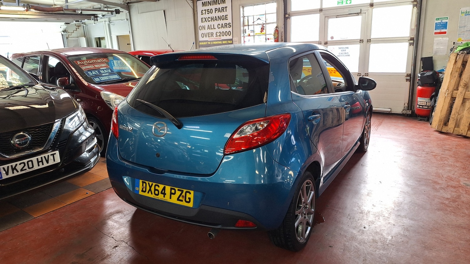 Used Mazda Mazda2 2014 for sale - 75680080: Photo 4