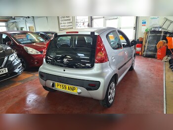 Used Peugeot 107 2009 for sale - 76972109: Photo