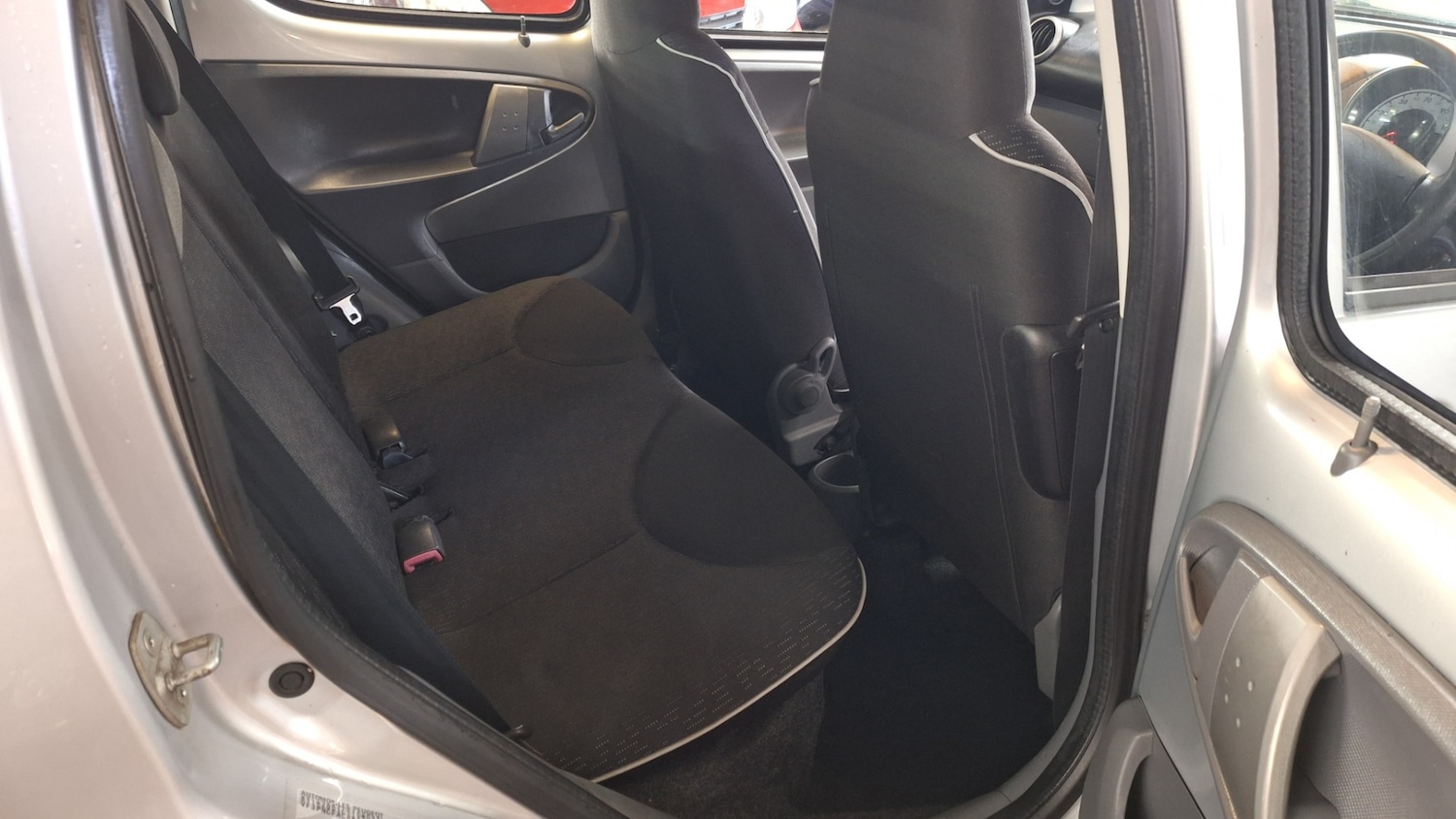 Used Peugeot 107 2009 for sale - 76972109: Photo 7