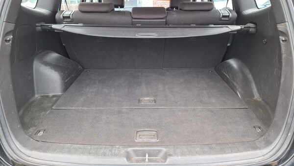 Used Hyundai Santa Fe 2010 for sale - 72309307: Photo 8