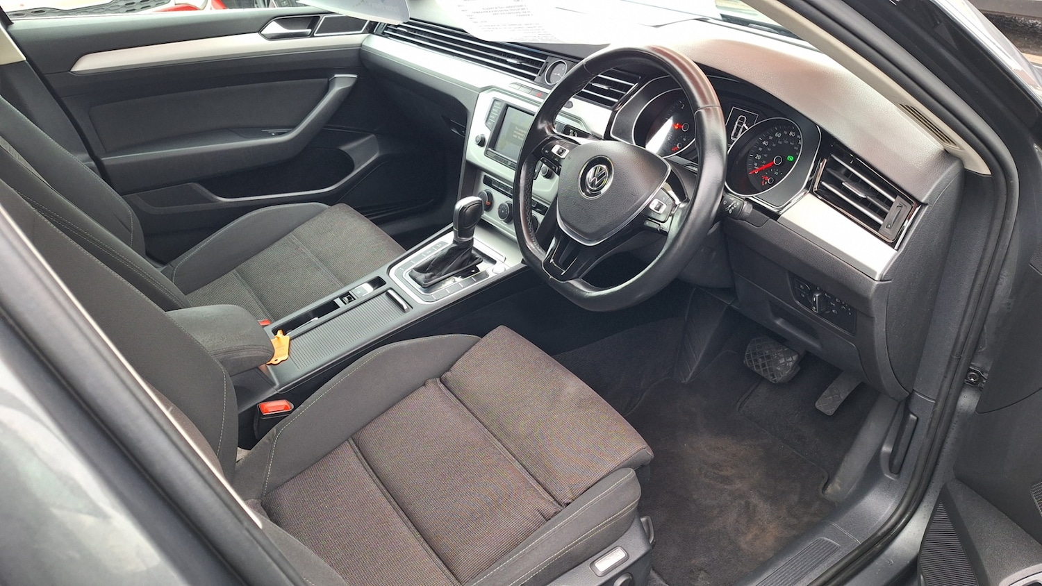 Used Volkswagen Passat 2015 for sale - 76531281: Photo 6