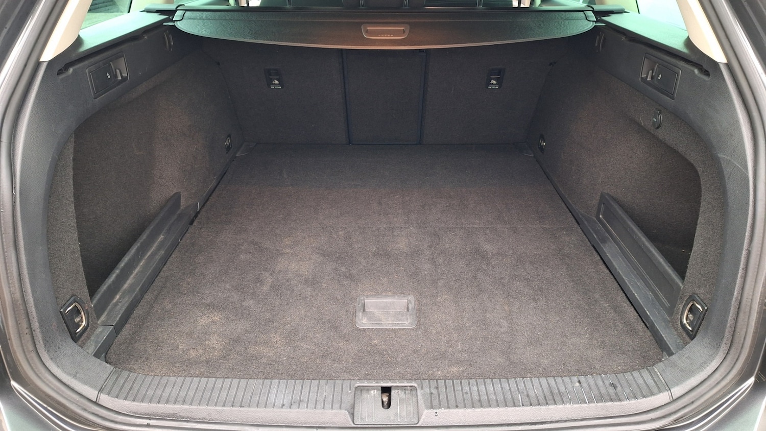 Used Volkswagen Passat 2015 for sale - 76531281: Photo 8