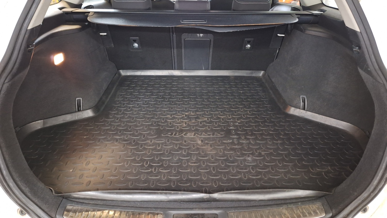 Used Toyota Avensis 2016 for sale - 77789409: Photo 8