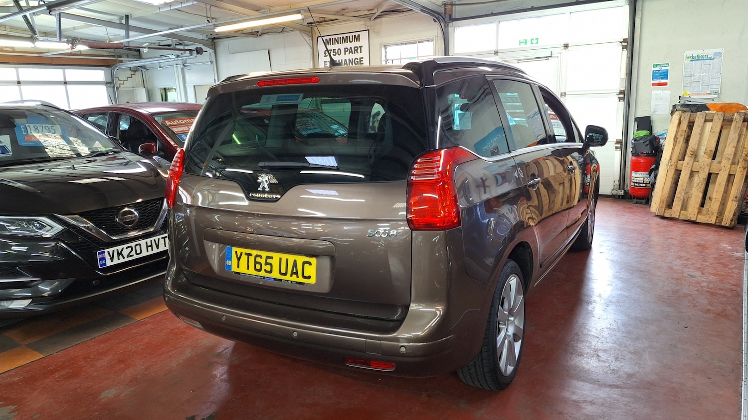 Used Peugeot 5008 2015 for sale - 76232836: Photo 4