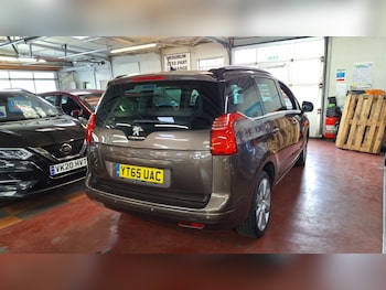 Used Peugeot 5008 2015 for sale - 76232836: Photo