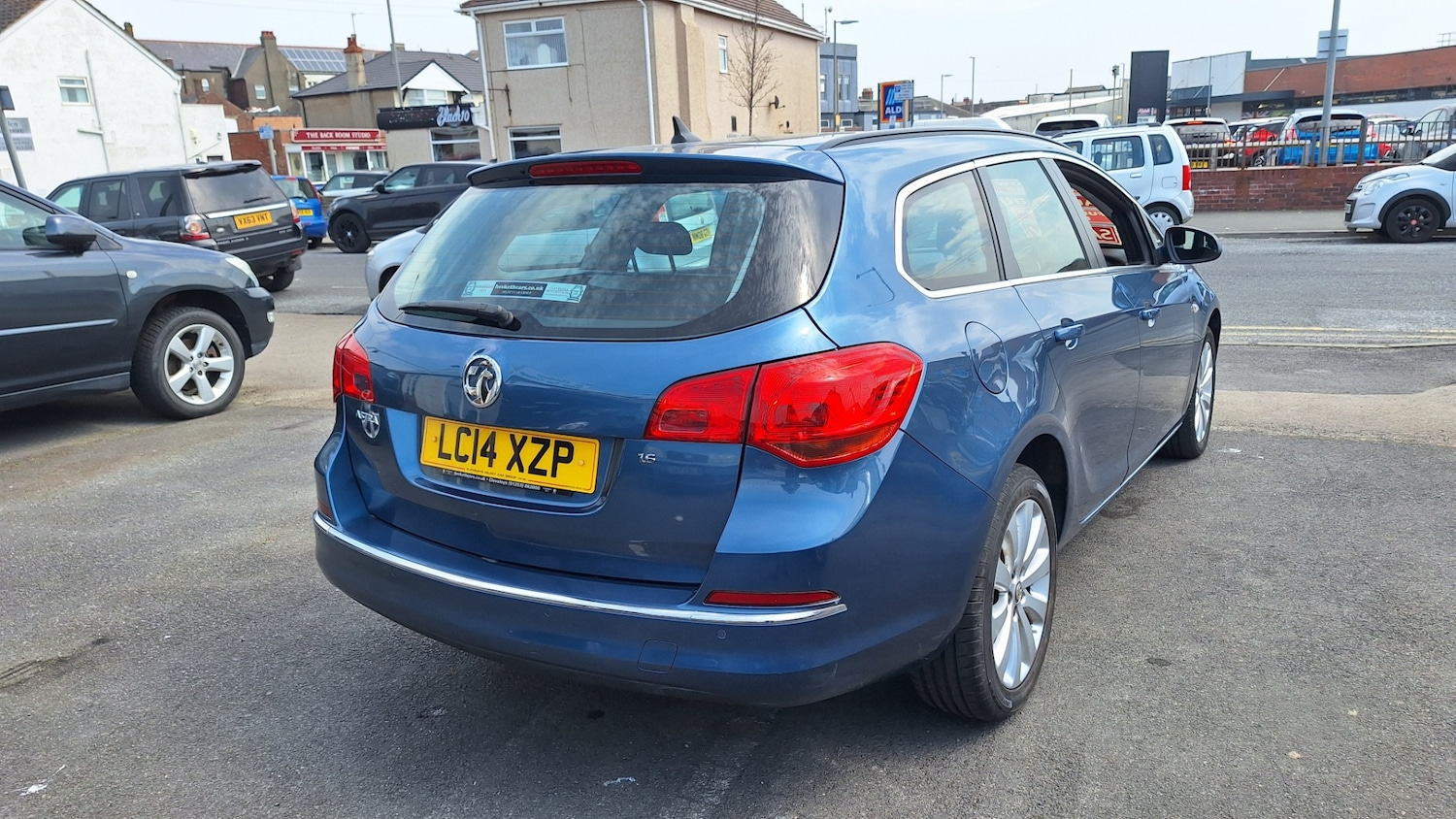 Used Vauxhall Astra 2014 for sale - 78055775: Photo 4