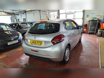 Used Peugeot 208 2015 for sale - 77234141: Photo
