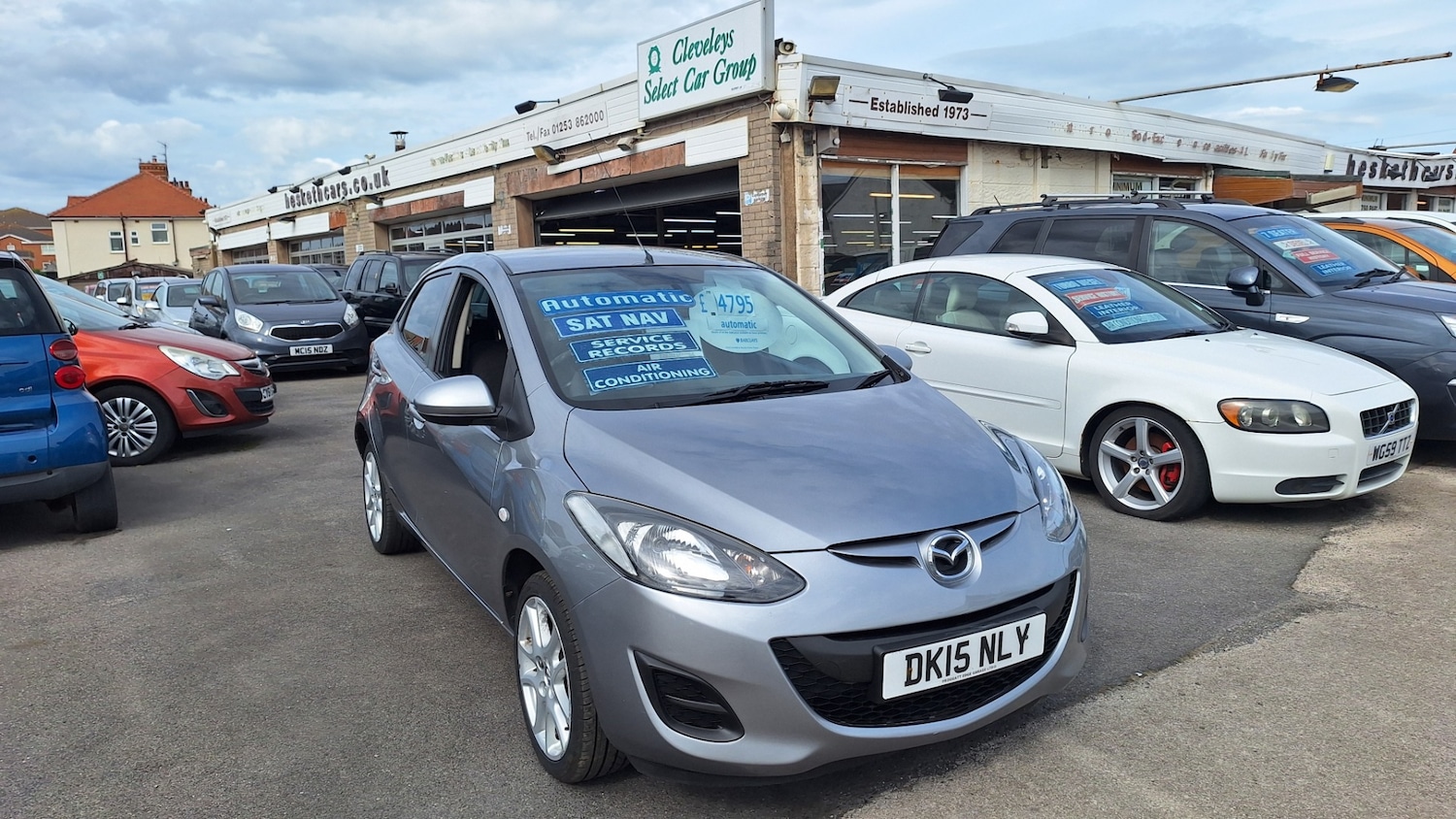 Used Mazda Mazda2 2015 for sale - 75723636: Photo 3