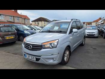 Used Ssangyong Turismo 2017 for sale - 74422335: Photo