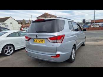 Used Ssangyong Turismo 2017 for sale - 74422335: Photo