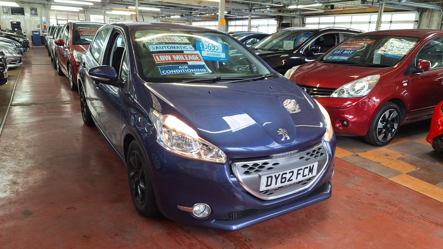 Used Peugeot 208 2012 for sale - 76352370: Photo 3