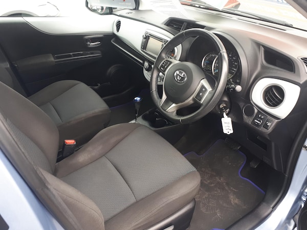 Used Toyota Yaris 2012 for sale - 66883208: Photo 6