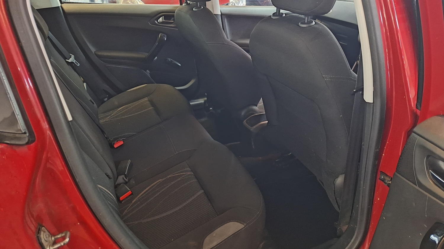 Used Peugeot 208 2015 for sale - 77086251: Photo 7