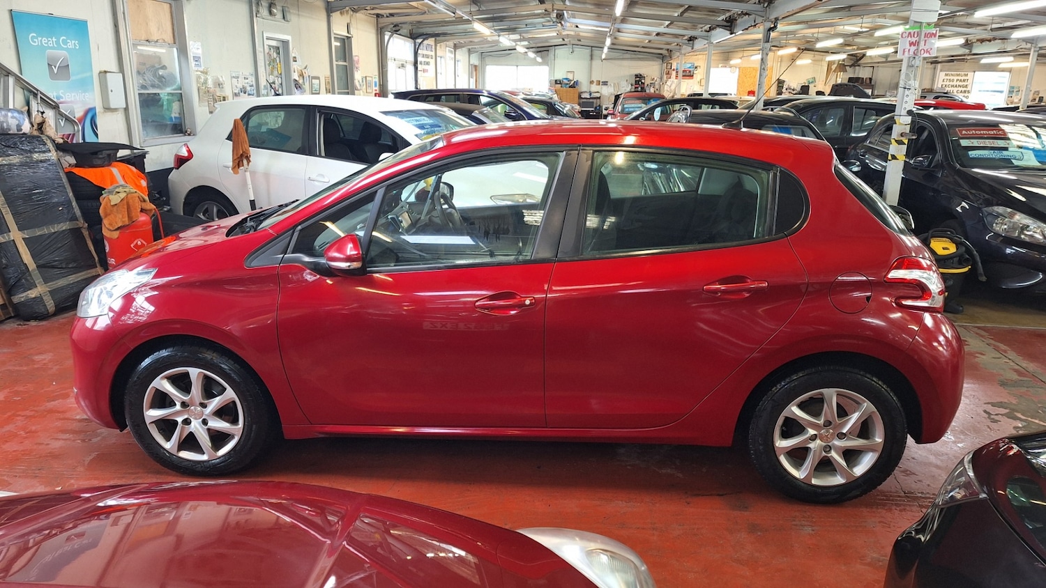 Used Peugeot 208 2015 for sale - 77086251: Photo 9