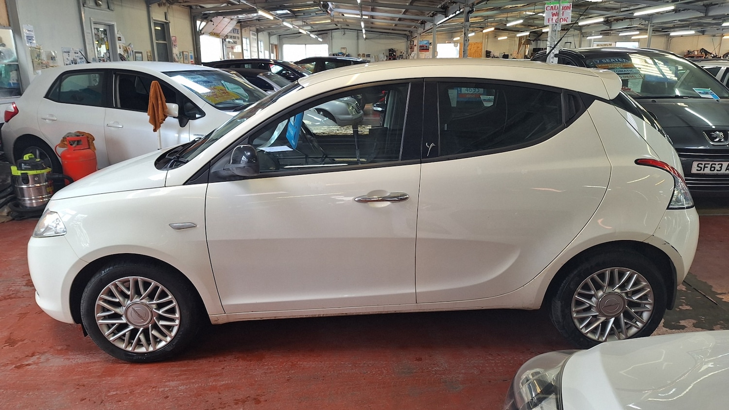 Used Chrysler Ypsilon 2014 for sale - 78132474: Photo 9