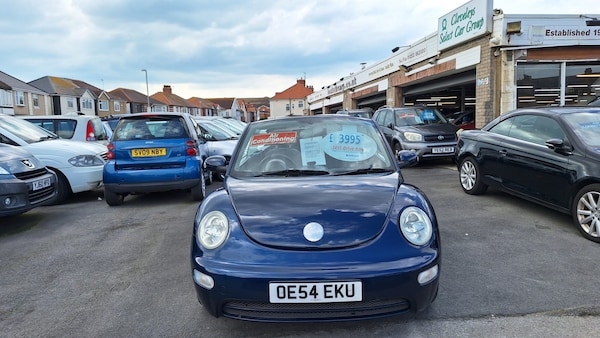 Used Volkswagen Beetle 2004 for sale - 71055375: Photo 1