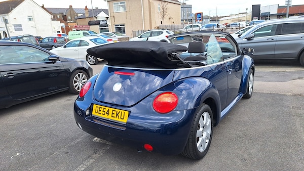 Used Volkswagen Beetle 2004 for sale - 71055375: Photo 4