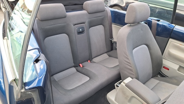 Used Volkswagen Beetle 2004 for sale - 71055375: Photo 7