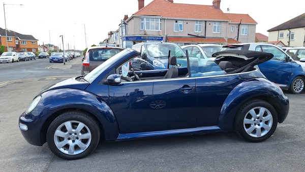 Used Volkswagen Beetle 2004 for sale - 71055375: Photo 9