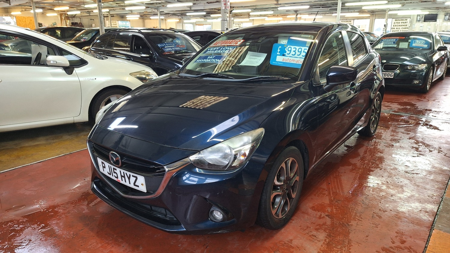 Used Mazda Mazda2 2015 for sale - 76808377: Photo 2