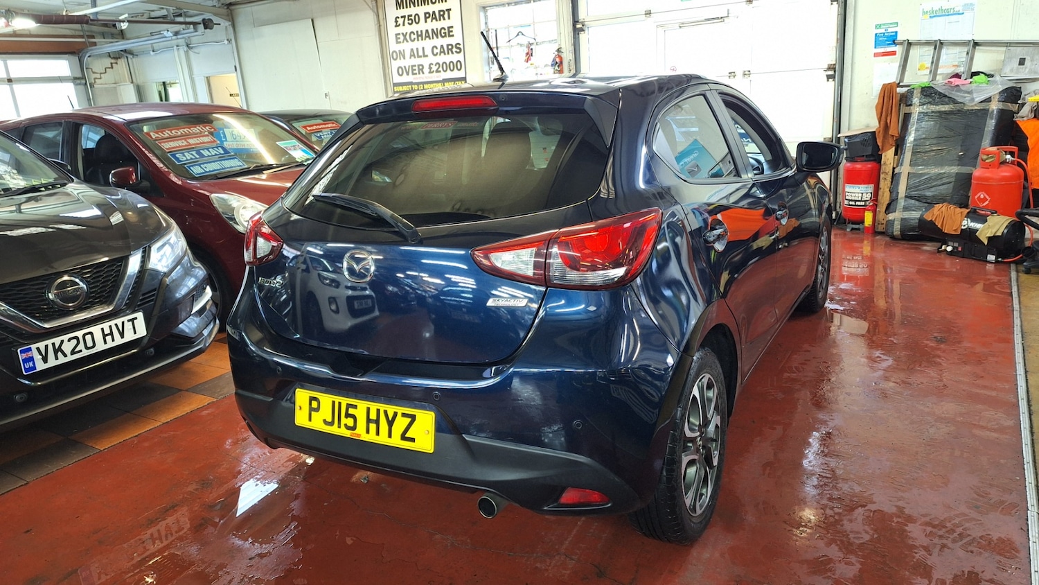 Used Mazda Mazda2 2015 for sale - 76808377: Photo 4